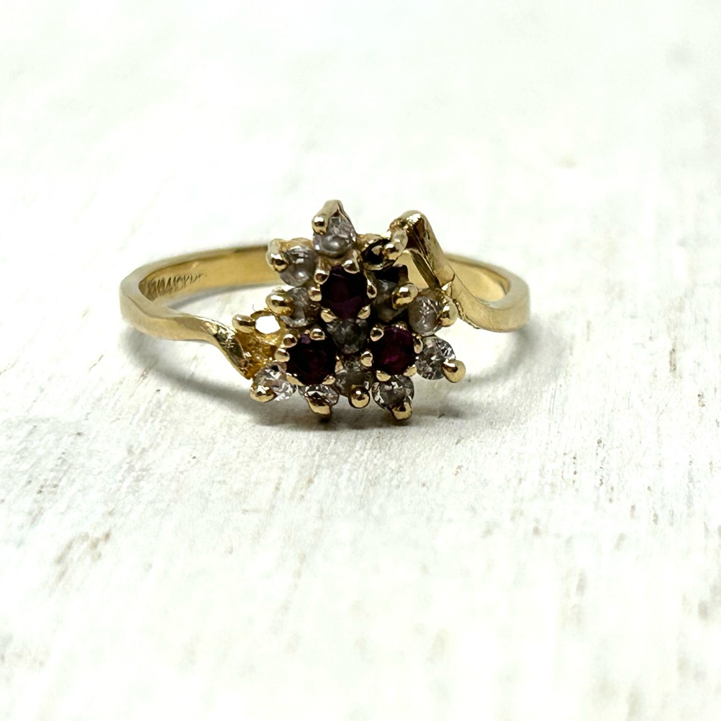 10k White Topaz And Ruby Ring, ~ Size 8